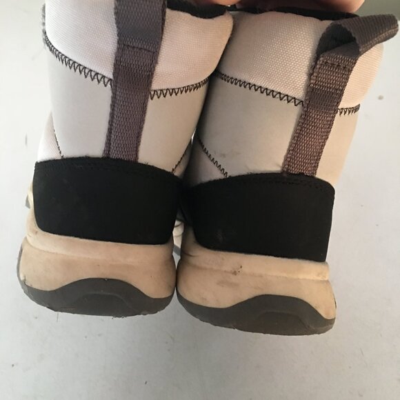 Cat & Jack Noah Winter Waterproof Gray Boots 13 - Picture 7 of 9